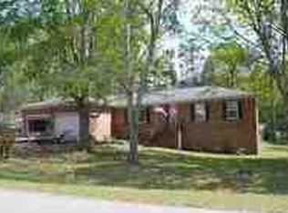 104 Topeka Ln, Pendleton, SC 29670