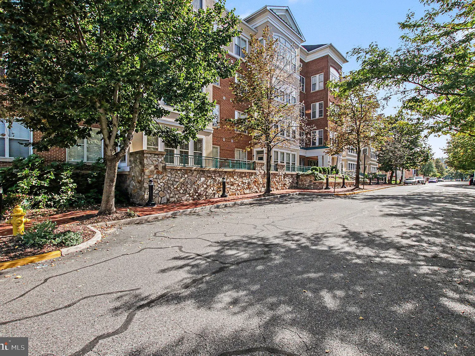 Harbor Point West Condo — Photo 2