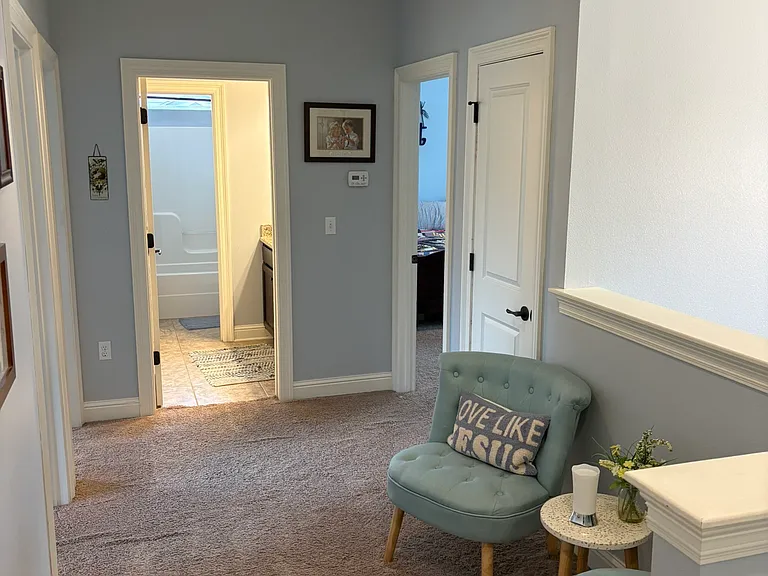 Upstairs Foyer