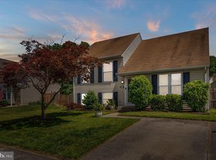 5 Cunning Ct, Middle River, MD 21220