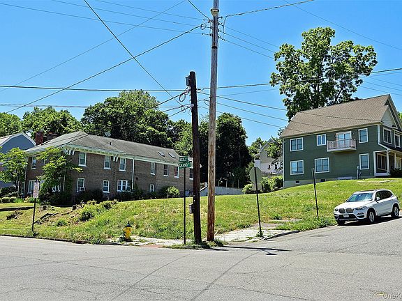 3rd image of 397 Grand Street