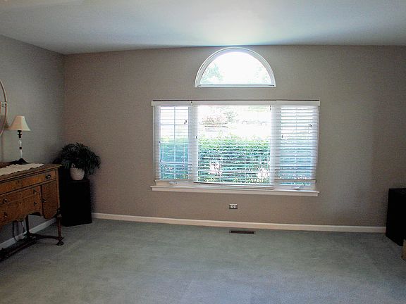 4th image of 268 N Crooked Lake Ln