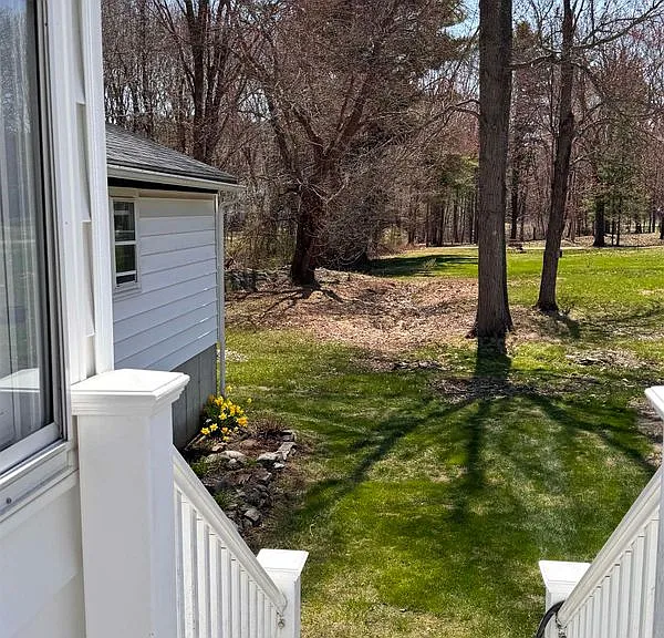 40 Elwyn Rd — Photo 18