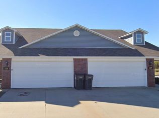 219 & 221 E Anabranch Ct, Farmington, AR 72730