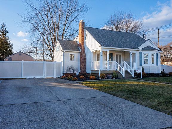 2nd image of 868 Pease Ln