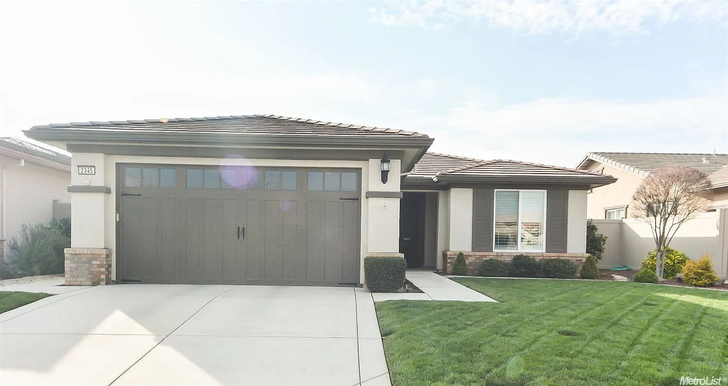 2345 Fawnwood Ln photo 1