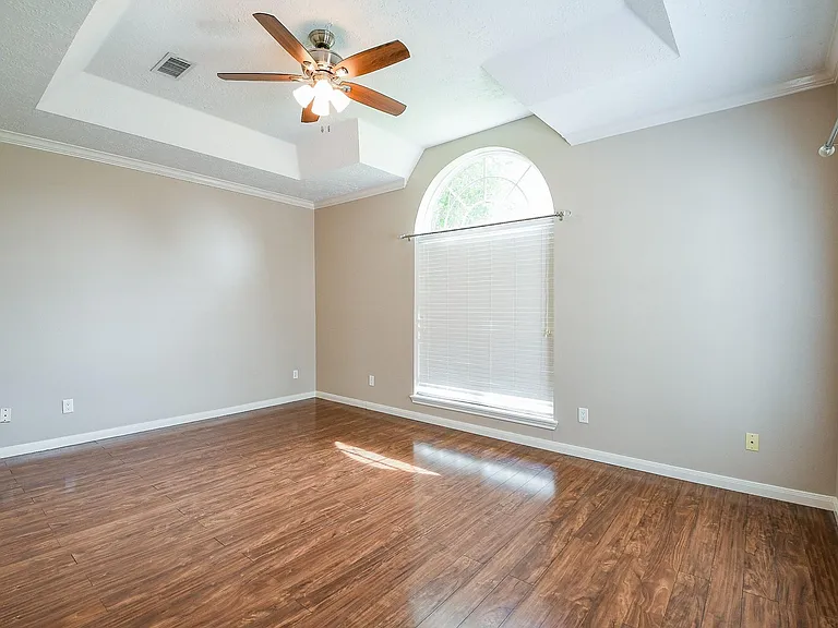 21818 Windsor Castle Dr — Photo 17