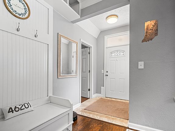 4th image of 414 Jefferson Ave
