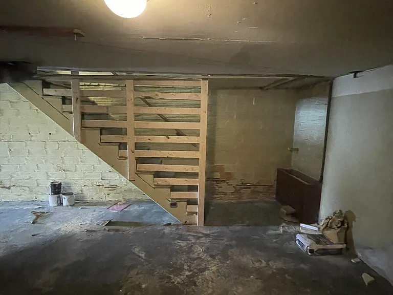 126-136 S Spring Ave #136 — Photo 44