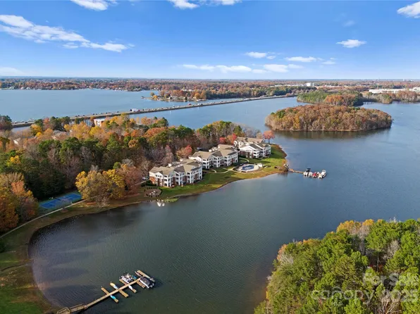 940 Jetton St Unit 13, Davidson, NC 28036