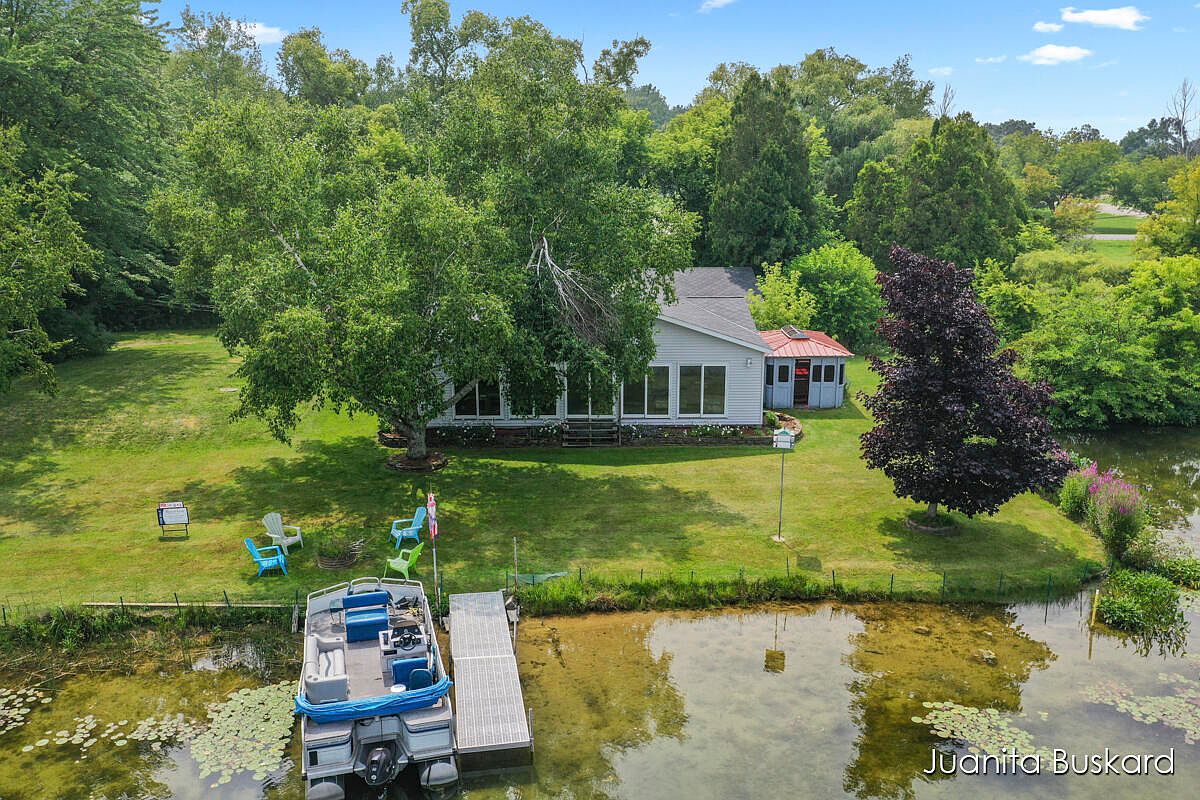 13310 W Stanton Rd, Trufant, MI 49347 Zillow