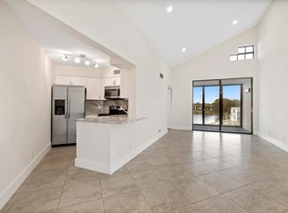 212 Lake Pointe Dr APT 310, Oakland Park, FL 33308