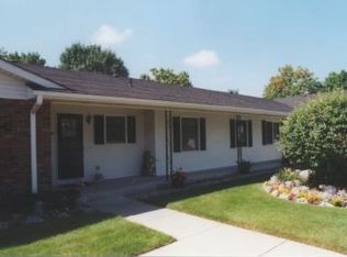 7425 Pinegrove Dr #98, Jenison, MI 49428