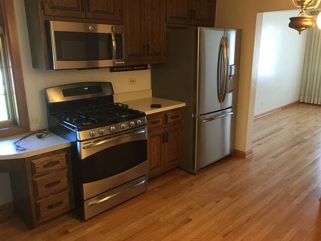 1st image of 351 W 29th Pl #1