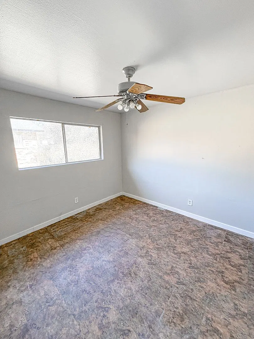 3bed 1bath House — Photo 4