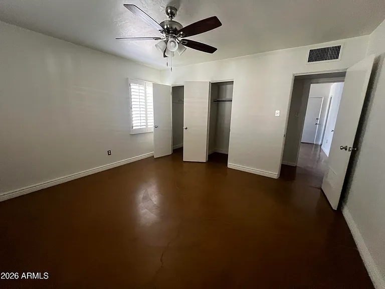 801 W Earll Dr — Photo 25