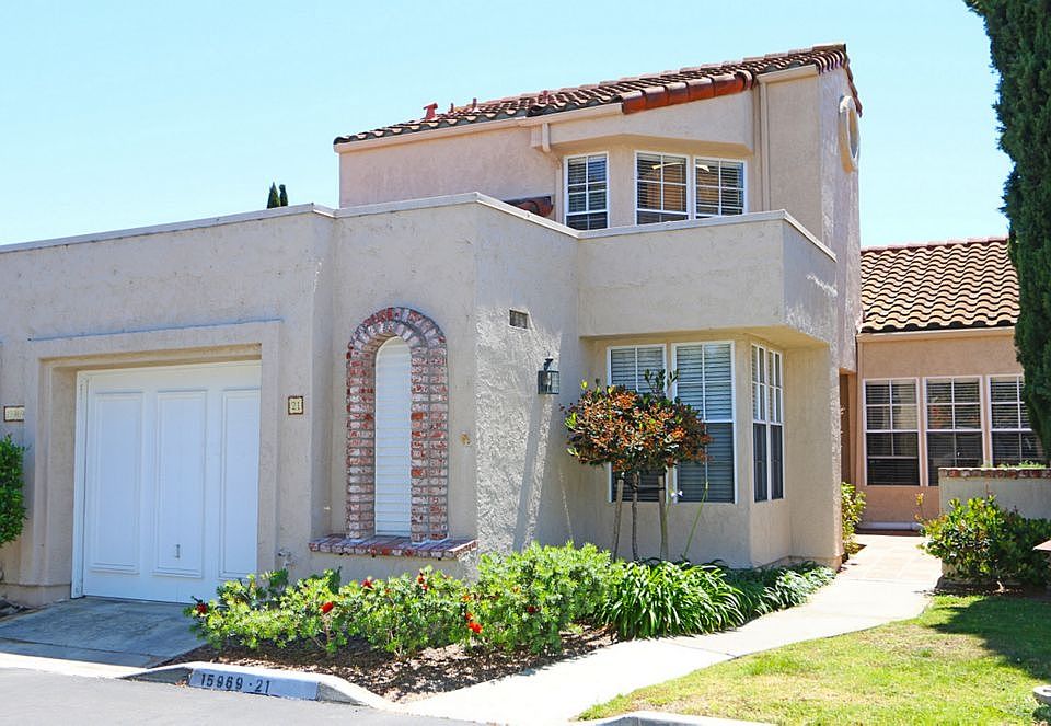 1st image of 15969 Avenida Villaha Unit 21