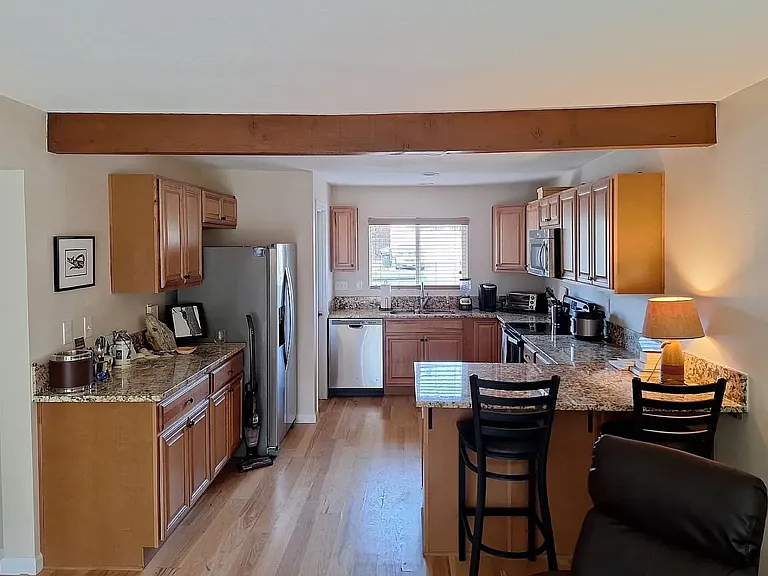 4777 Exeter St — Photo 3