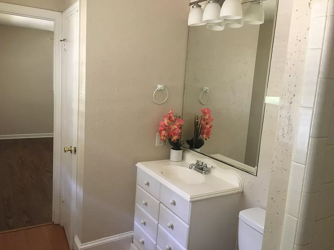 4 bed, 1850 sqft, $2,250 — Photo 3