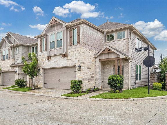 2nd image of 4020 Starbright St