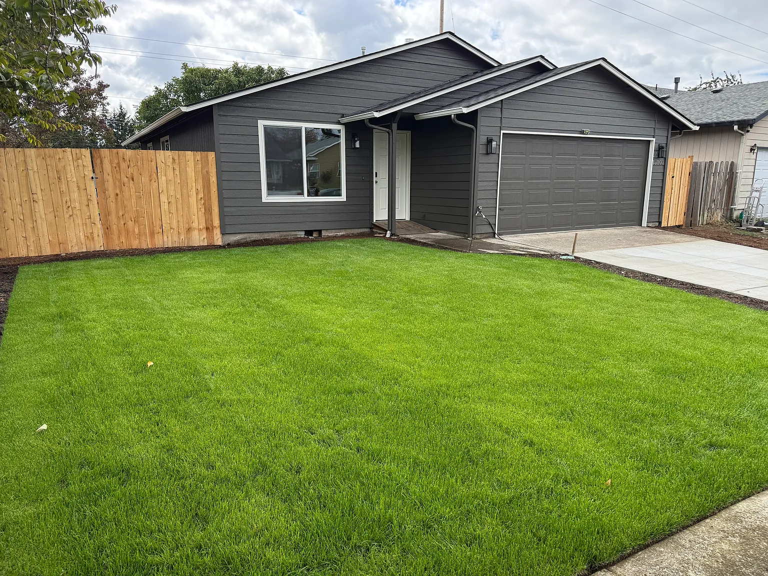 3 bed, 1160 sqft, $2,950 — Photo 1