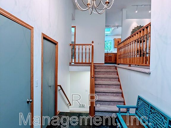 4th image of 5000 147th St W