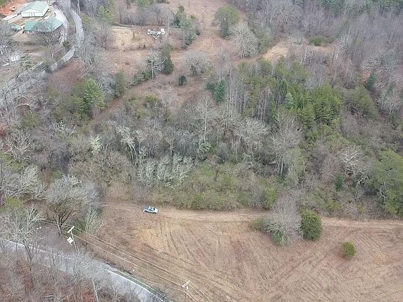 3rd image of E Millers Cove Rd