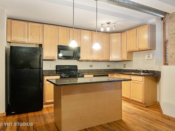 5th image of 1649 W Pratt Blvd #Bg