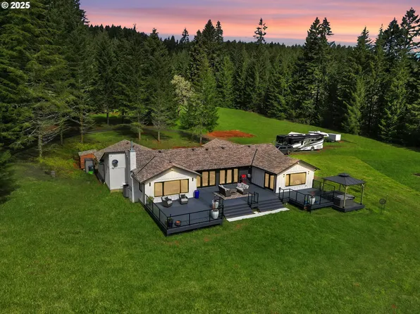 24377 Vaughn Rd, Veneta, OR 97487