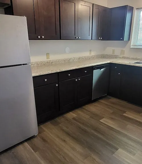 Yorktowne Apartments — Photo 60