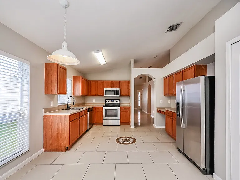 11427 Misty Isle Ln — Photo 6