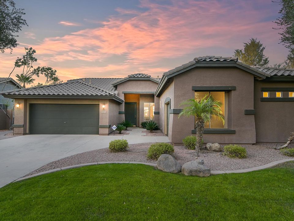 1st image of 4424 E Palmdale Ln