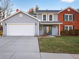 1538 Shadow Ln, Saint Charles, MO