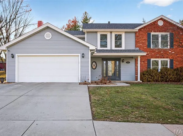 1538 Shadow Ln, Saint Charles, MO 63303