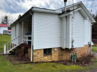 545 E Grafton Rd, Fairmont, WV 26554