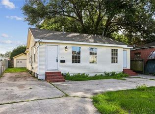 9541 Palm St, New Orleans, LA 70118