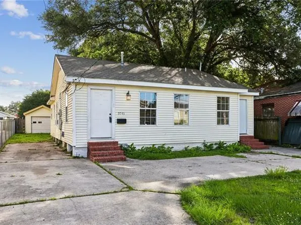 9541 Palm St, New Orleans, LA 70118