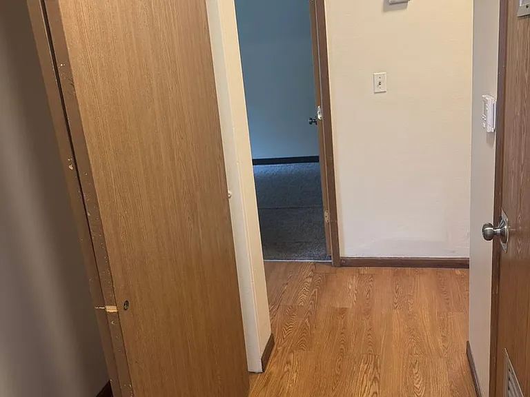 315 E Rose Avenue — Photo 4