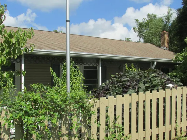 5201 Old Strasburg Rd, Kinzers, PA 17535
