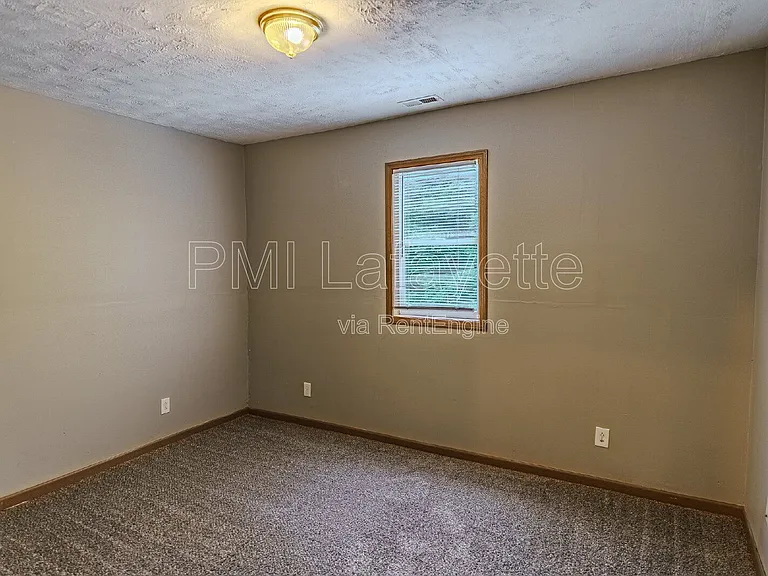 617 Oregon St #B — Photo 7