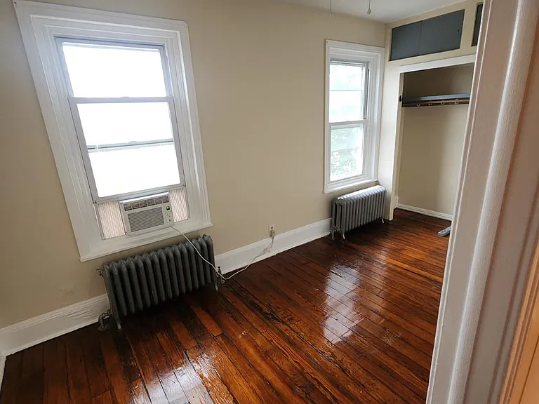 2210 E York St #12-3F — Photo 9