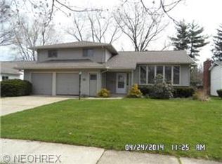 225 Tamarack Dr, Berea, OH