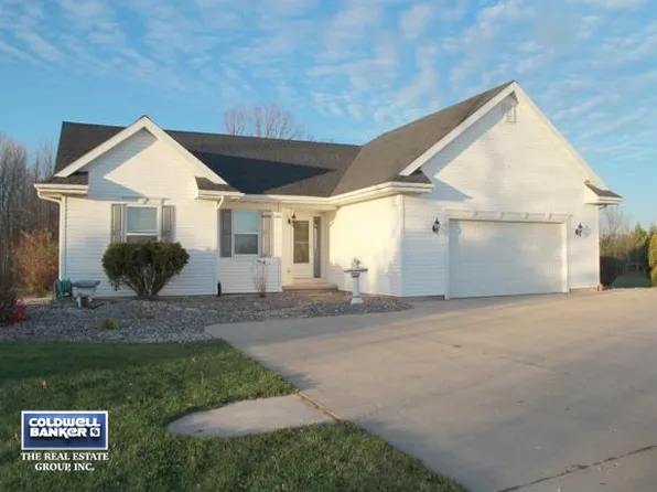 5299 North Ave, Denmark, WI 54208