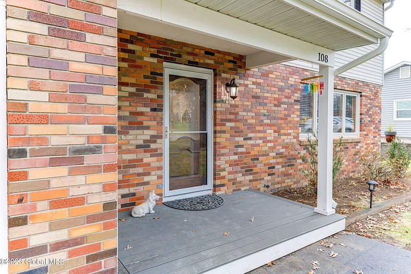 4th image of 108 Birch Street