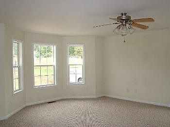 3rd image of 475 Windflower Ln