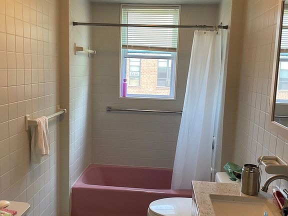 4th image of 7 Pearl St APT 2