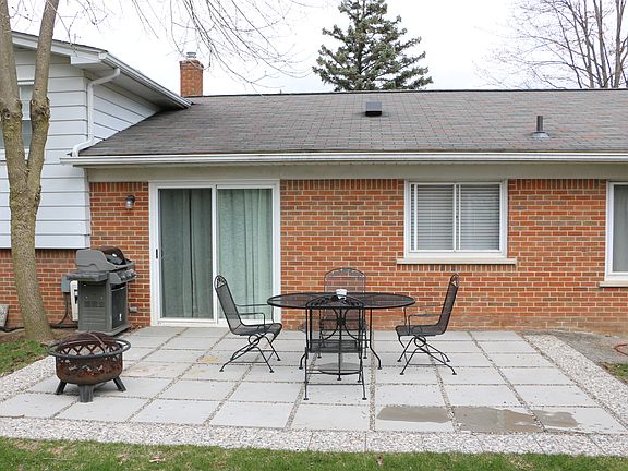 Main level patio