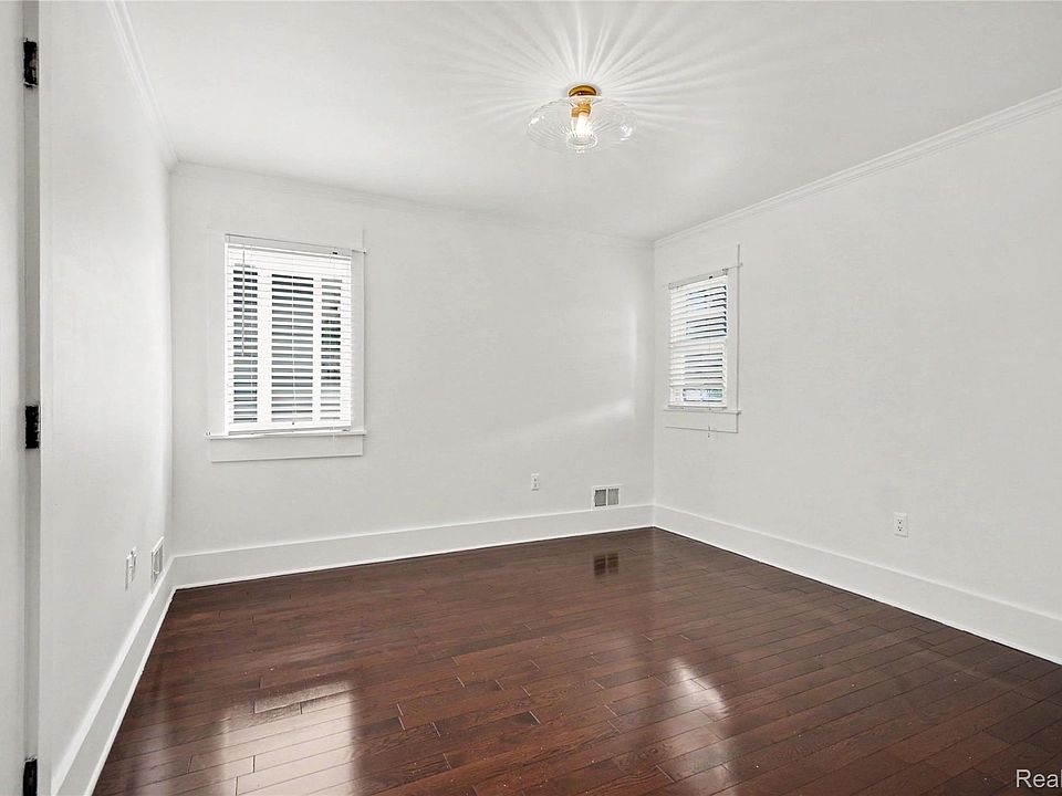 1389 Bird Ave, photo 26