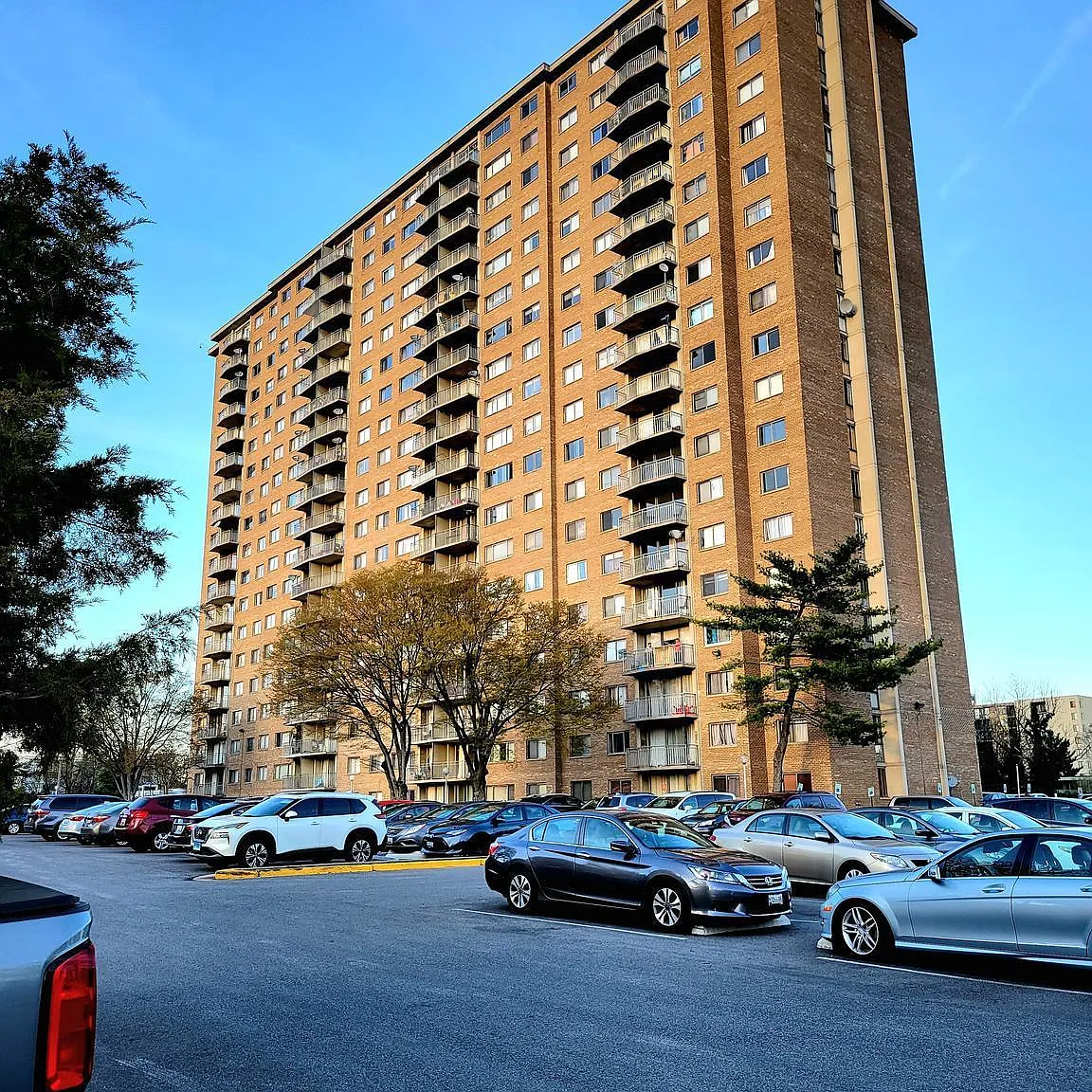 2 bed, 1274 sqft, $2,000 — Photo 1