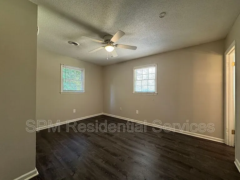 4805 Lord Nance Ct — Photo 16